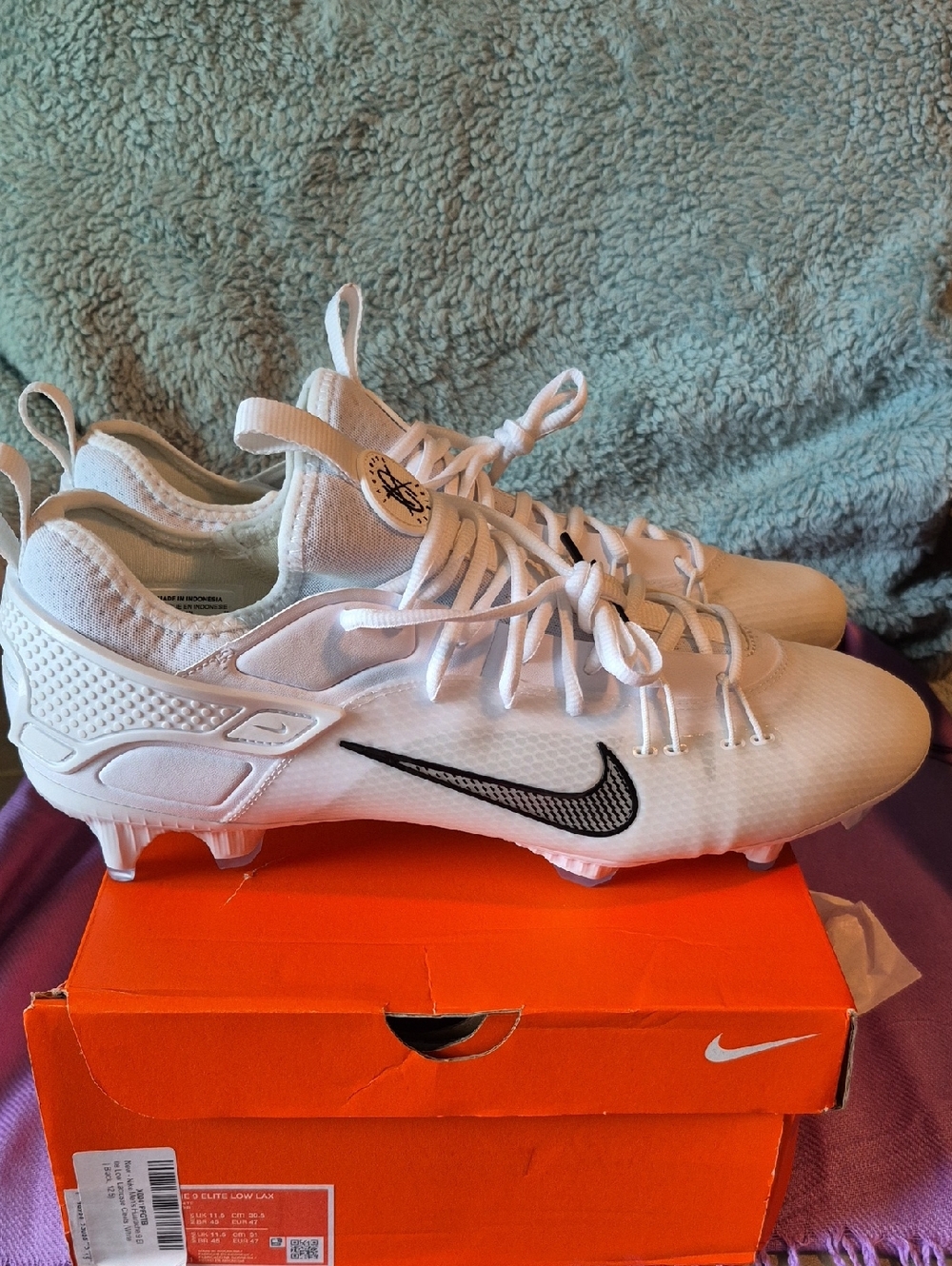 Nike White Huarache 6 Elite Low Lacrosse Cleat - White/Black - Picture 11 of 15